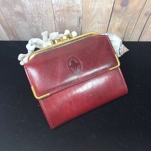 Buxton Vintage Wallet with Kiss Clasp Coin Purse